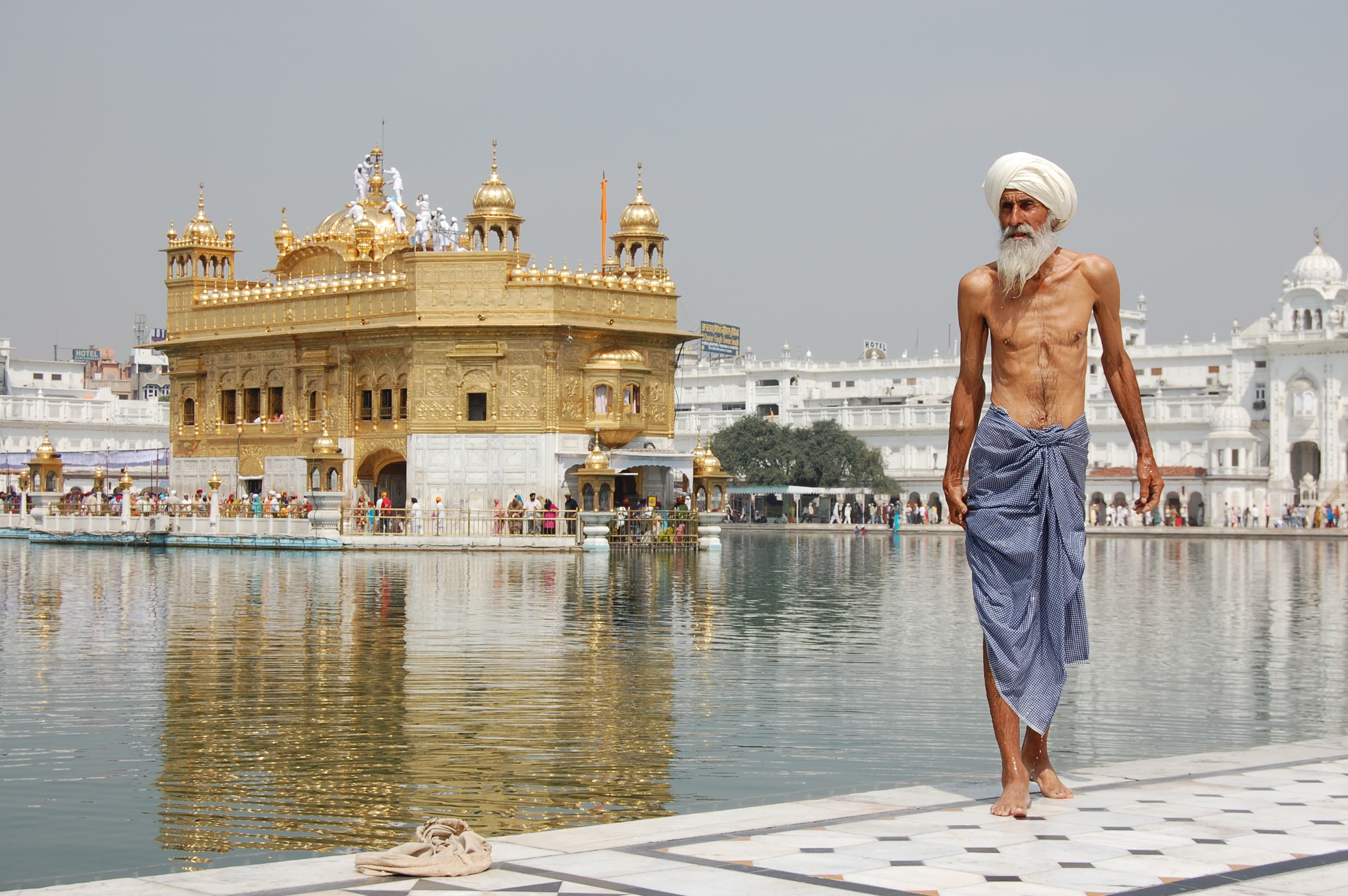 Amritsar Golden Temple & Wagah Border Royal Experience